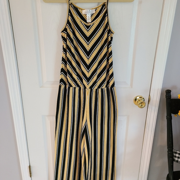 Just Be Jumpsuit - Picture 2 of 6